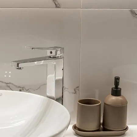 Harmony Sea View Апартаменты *